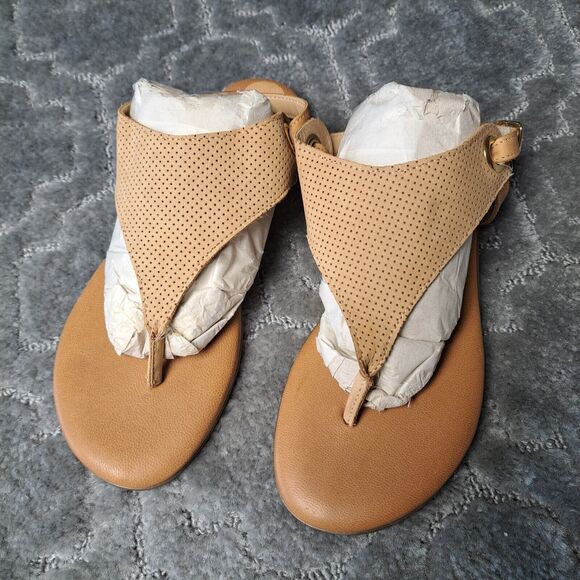 SOPHIA MILANO TAN LEATHER THONG SANDALS WOMENS SIZE 7 PERFORATED SLINGBACK FLATS - Picture 1 of 9